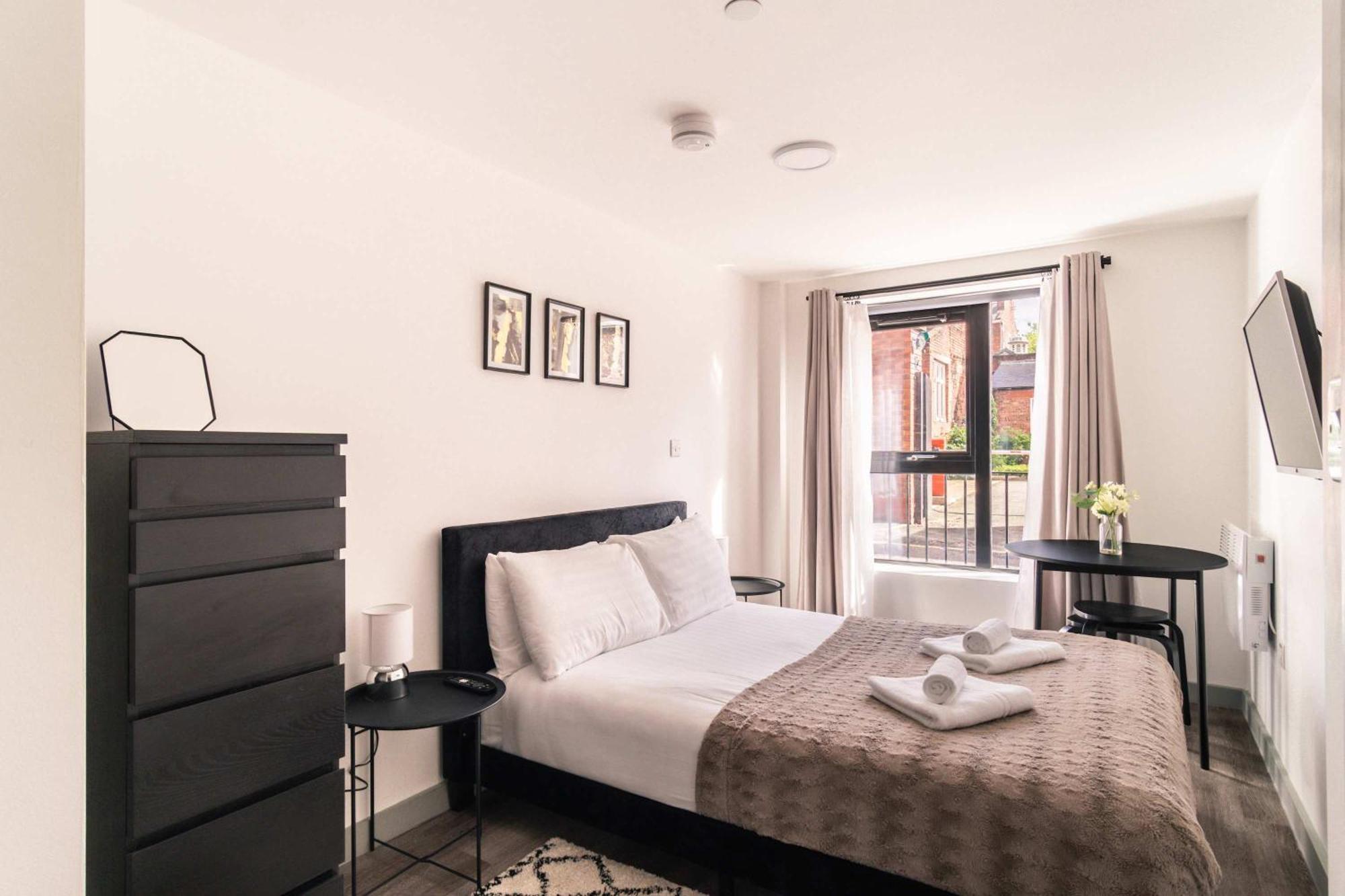Fabulous 1 Bed In Centre *